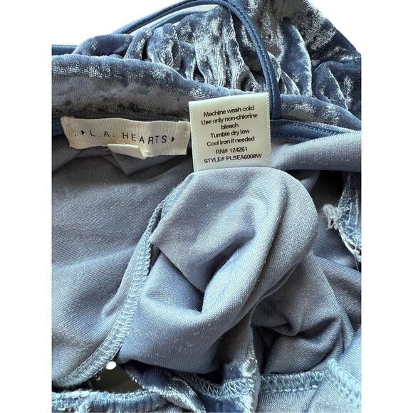 LA Hearts Romper Size Small Open Back Crushed Velvet Periwinkle Blue Velour - Picture 15 of 16